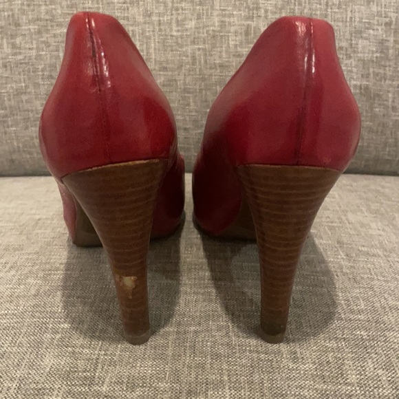 Red Franco Sarto heels - Picture 3 of 4